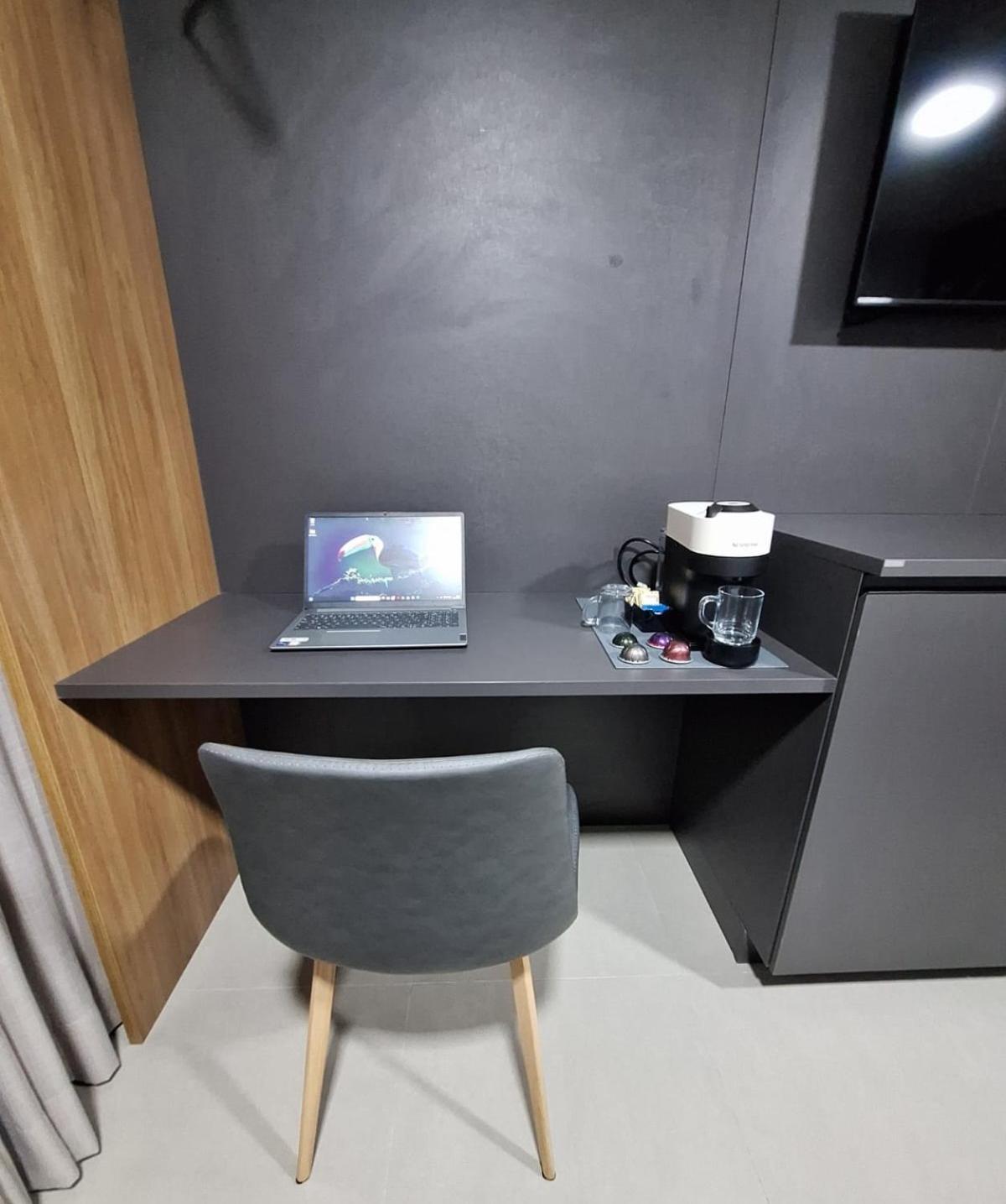 Flat De Alto Padrao Em Apartamento